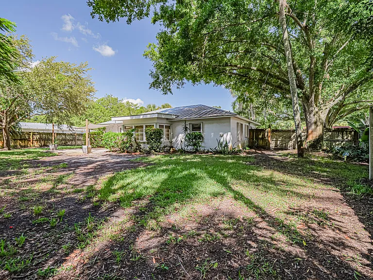2158 Seville Ave — Photo 30