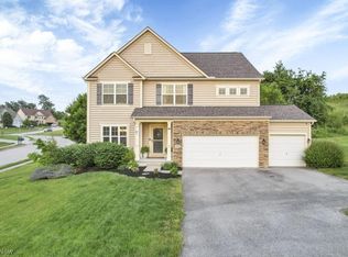 212 Auburn Dr, Newark, OH 43055