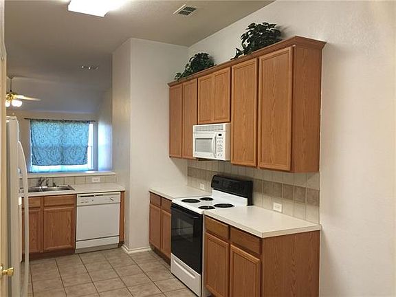 4th image of 3620 Beatriz Dr