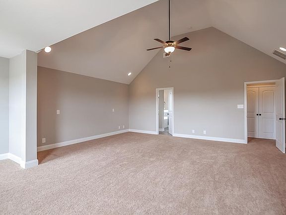 2nd image of 2199 Bandera Dr #6ZC3RR