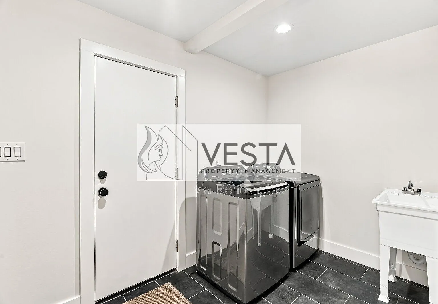3 bed, 2.0 bath, 1257 sqft, $2,800 — Photo 4