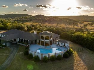 125 Camp Meeting Rd, Kerrville, TX 78028