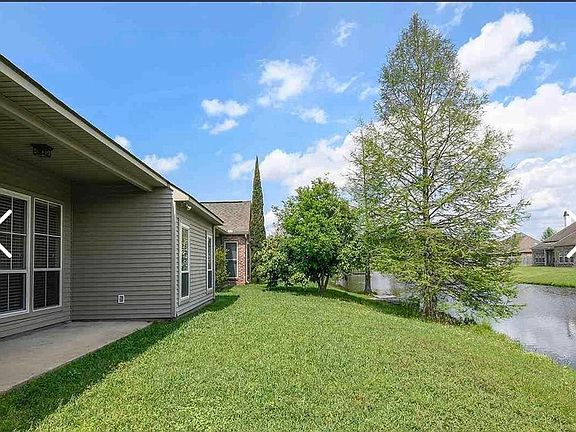 5th image of 3922 Water Oak Dr