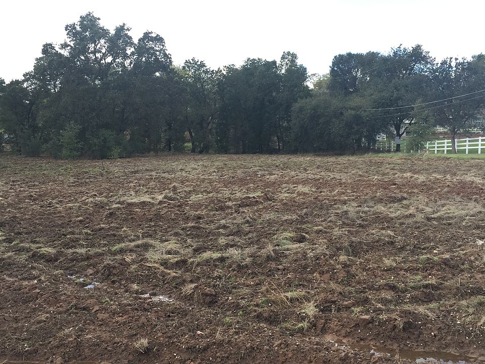 2nd image of 8845 Thelfa Ln