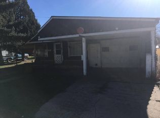 97 Pineridge Dr, Tallassee, AL 36078