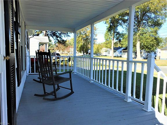 RELAX on your Spacious Front Porch