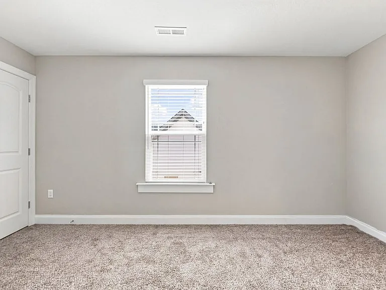 9202 White Ash Dr — Photo 33