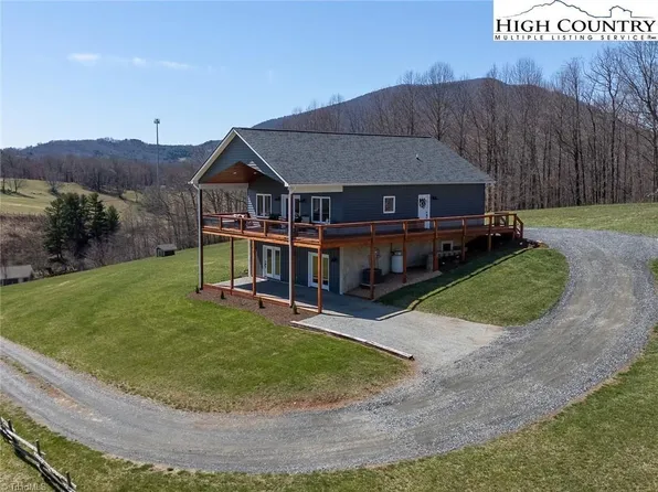 221 Ravens Roost Rd, Fleetwood, NC 28626