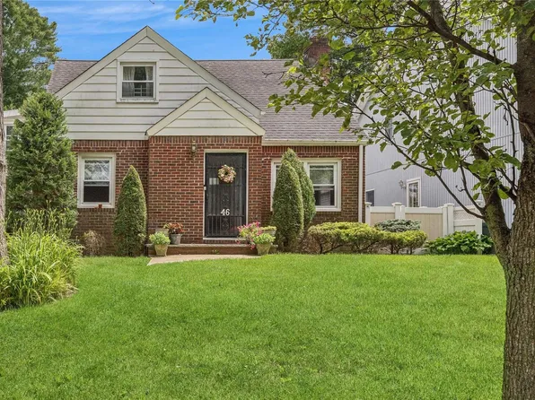 46 Maple Drive, New Hyde Park, NY 11040