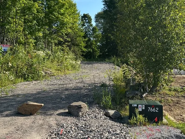 61 Marluc Ave, Minden Hills, ON K0M 2K0