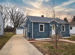 1463 McCormick St, Green Bay, WI 54301