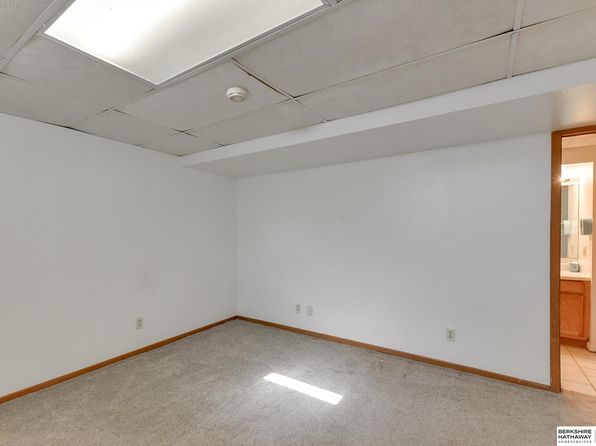 omaha-nebraska-75780236 picture