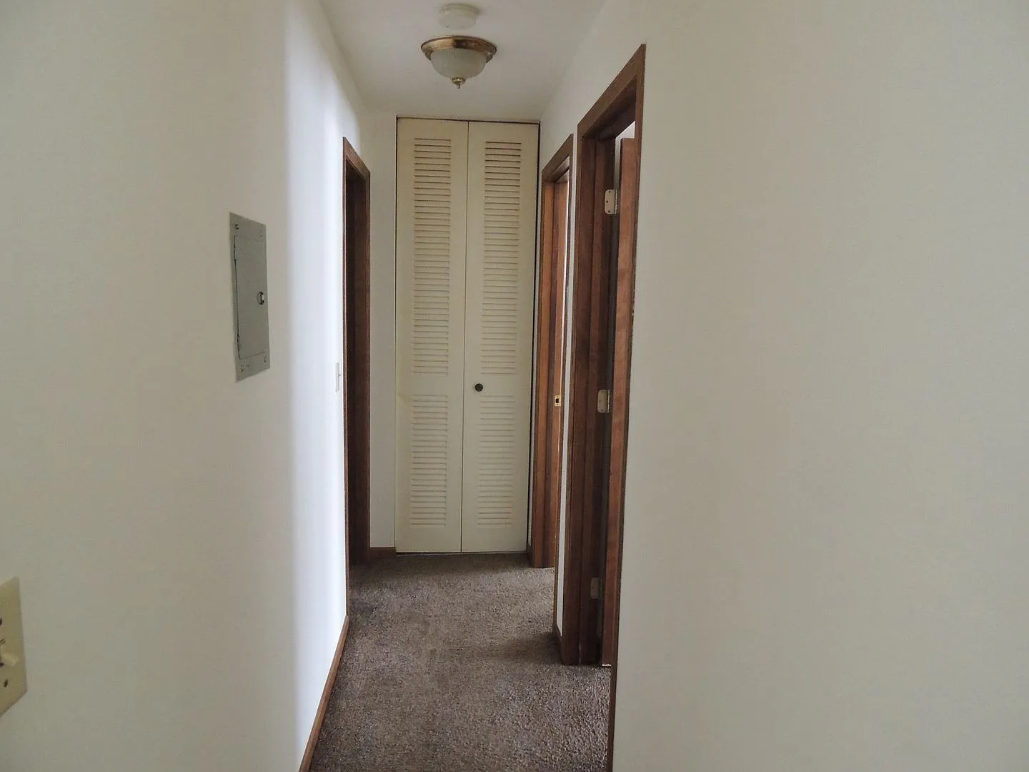 1308-1312 — Photo 3
