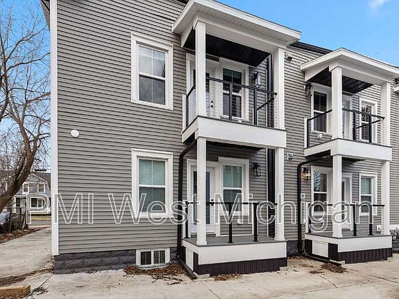 4th image of 802 Douglas St NW #A