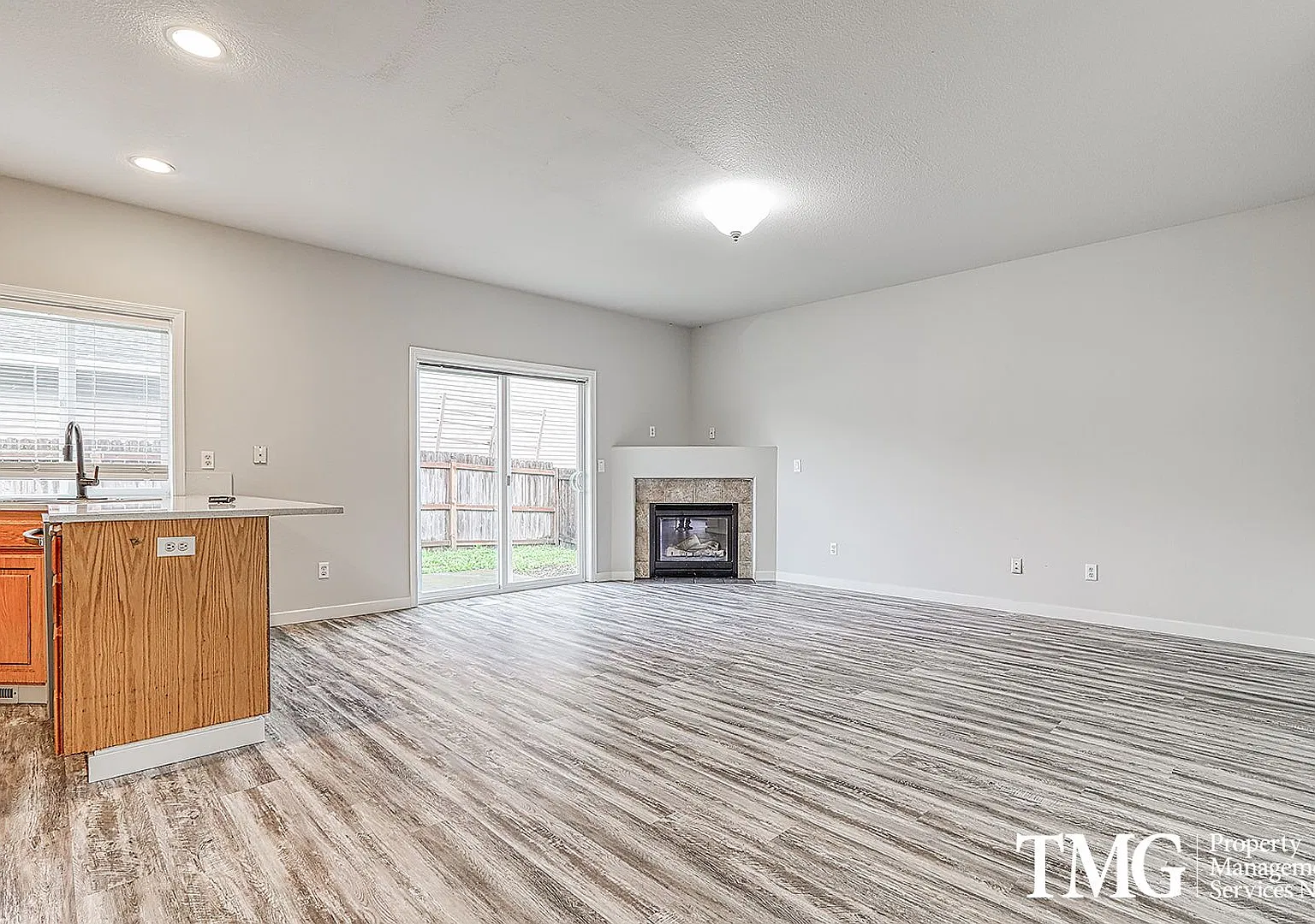 Corner Lot Spacious 4 Bedroom, 2.5 Bath Home In Curtin Creek Neighborhood! — Photo 3