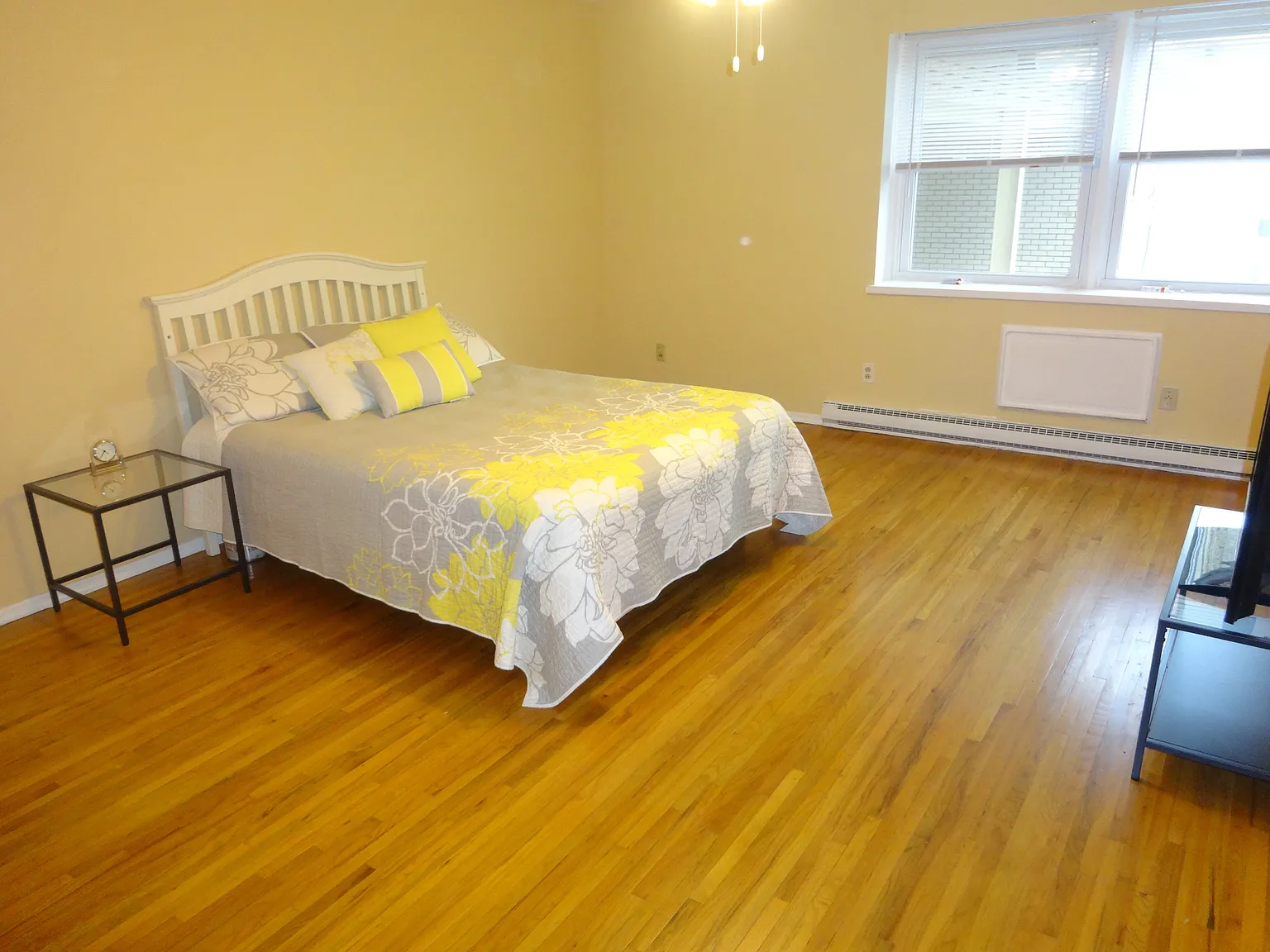 Windsor Oaks Apartments of New Haven, CT — Photo 3