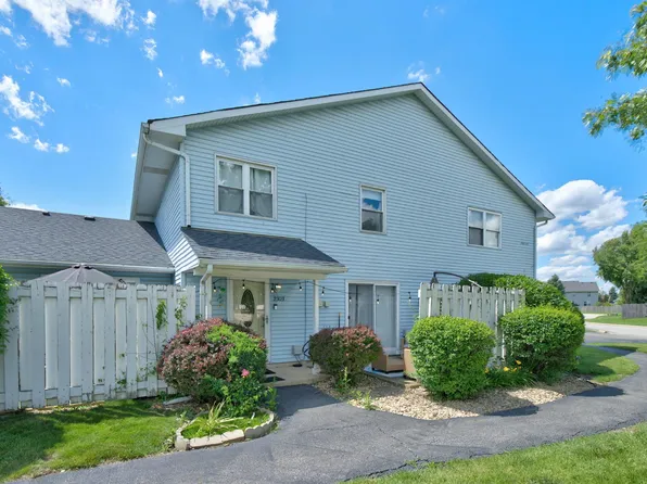 2303 Aster Dr #2303, Crest Hill, IL 60403