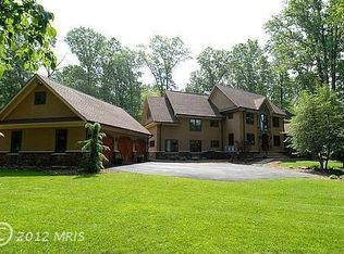 2901 Fox Mill Manor Dr, Oakton, VA 22124