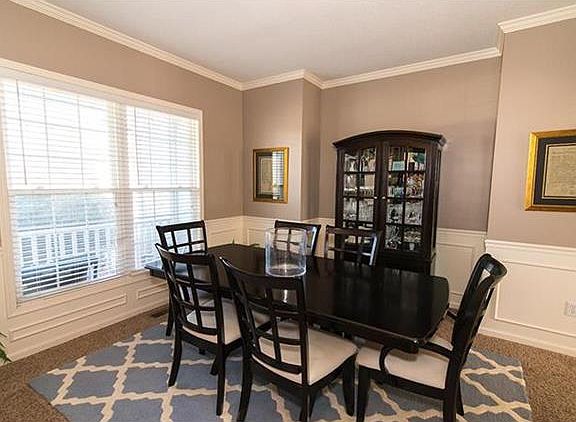 5th image of 713 Canyon View Dr