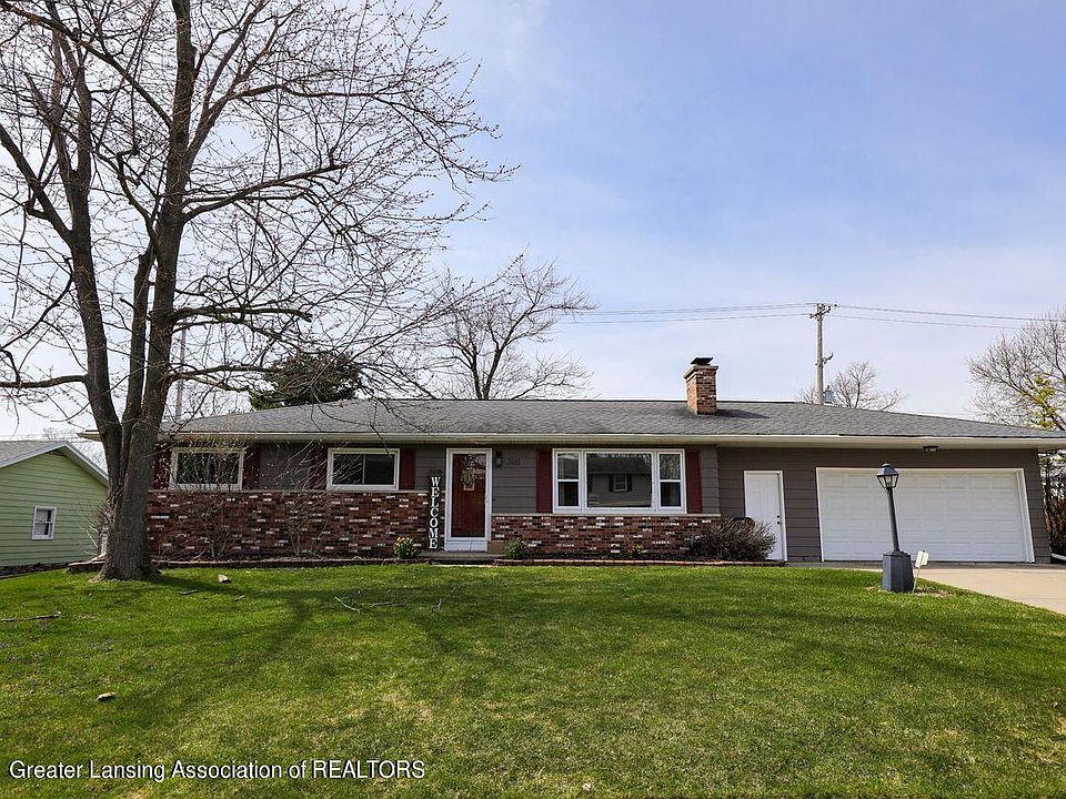 1st image of 303 Iris Ave