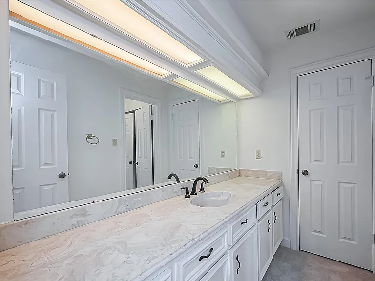 18307 Champion Forest Dr — Photo 20
