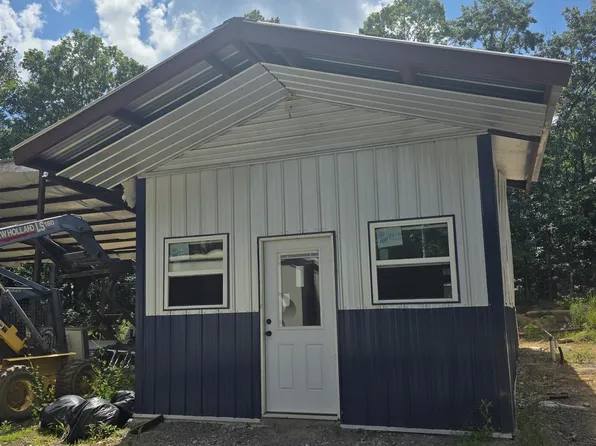 (undisclosed Address), Locust Grove, AR 72550