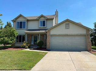 3361 Milcroft Ct #32, Canton, MI 48188