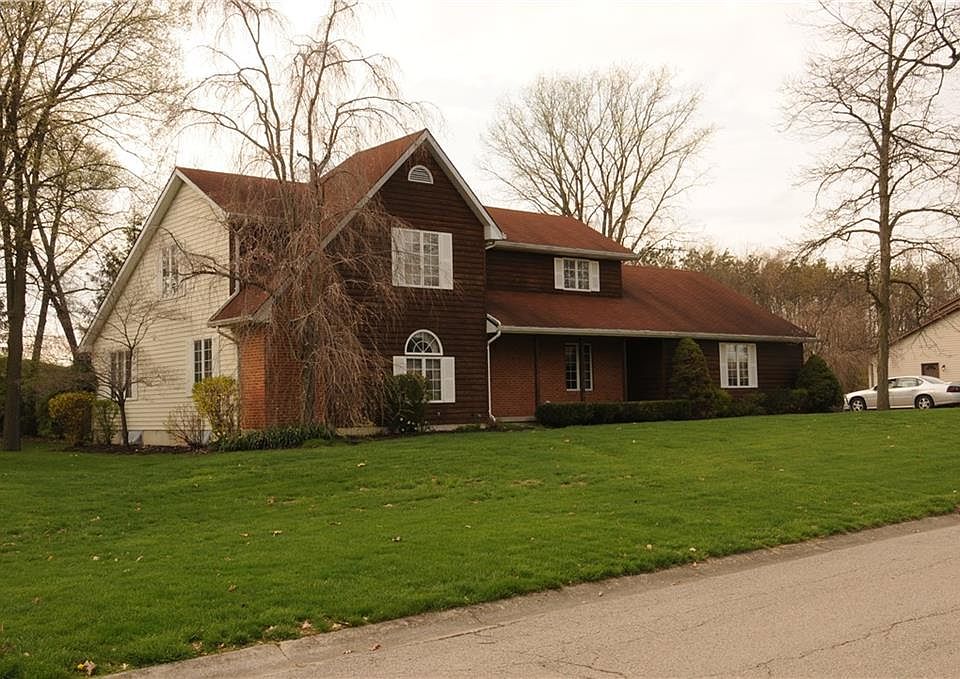 1st image of 342 Camelot Dr