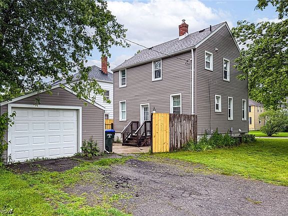 4th image of 206 Johnson Ave