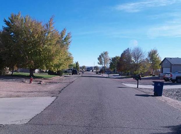 2nd image of 554 S Hook Dr