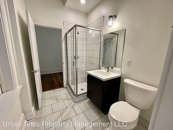 4th image of 1123-1125 Walnut St #1125-9