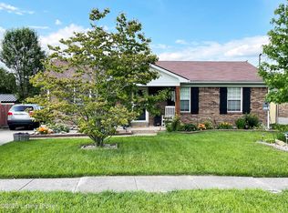 238 Big Oaks Dr, Louisville, KY 40229