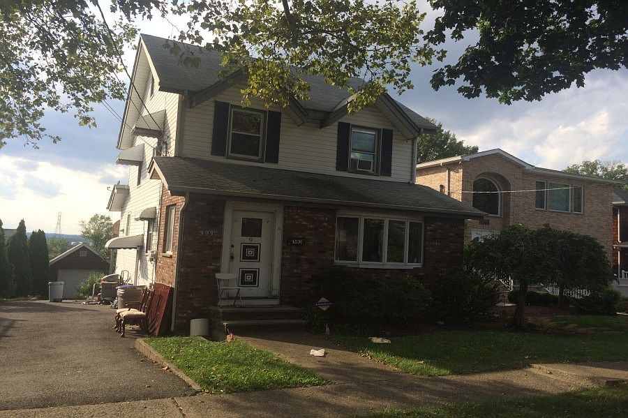 2nd image of 393 Abbott Ave