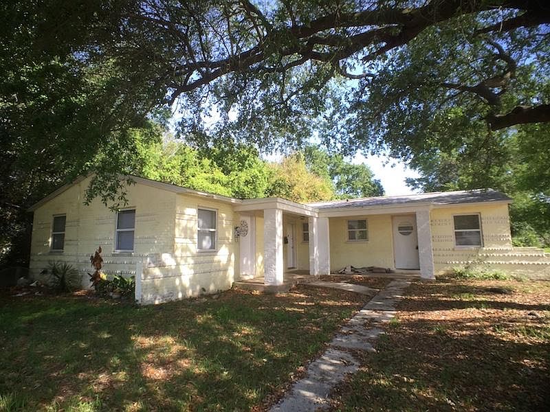 1st image of 8 Rowland Ct #C