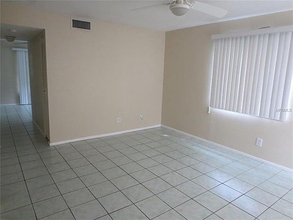 3rd image of 302 Barlow Ave #1