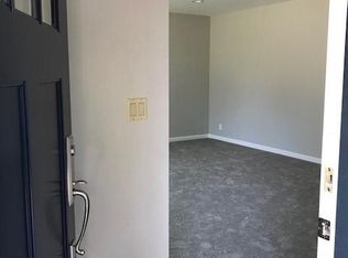 890 Poplar Ave, Sunnyvale, CA 94086