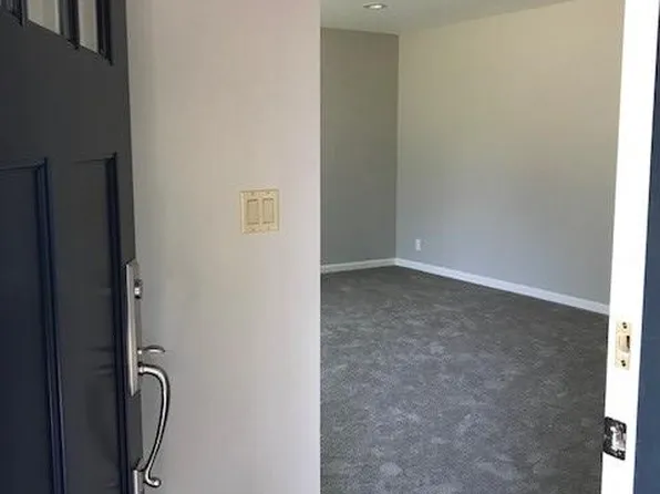 890 Poplar Ave, Sunnyvale, CA 94086