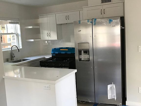 2nd image of 2118 Oak Park Ln #2