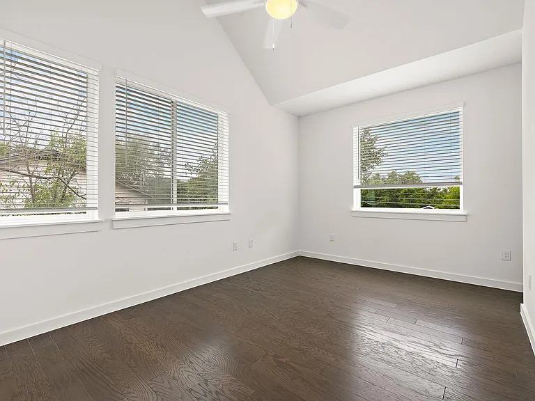 1206 Sarabeth Way — Photo 20