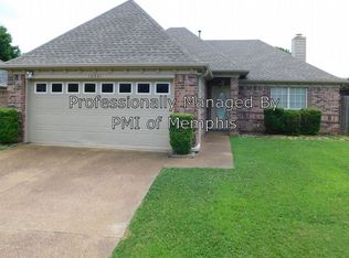 10061 E Woodland Pine Cv, Arlington, TN 38002