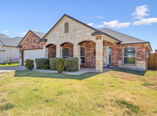 9833 Shallow Creek Dr, Waco, TX 76708