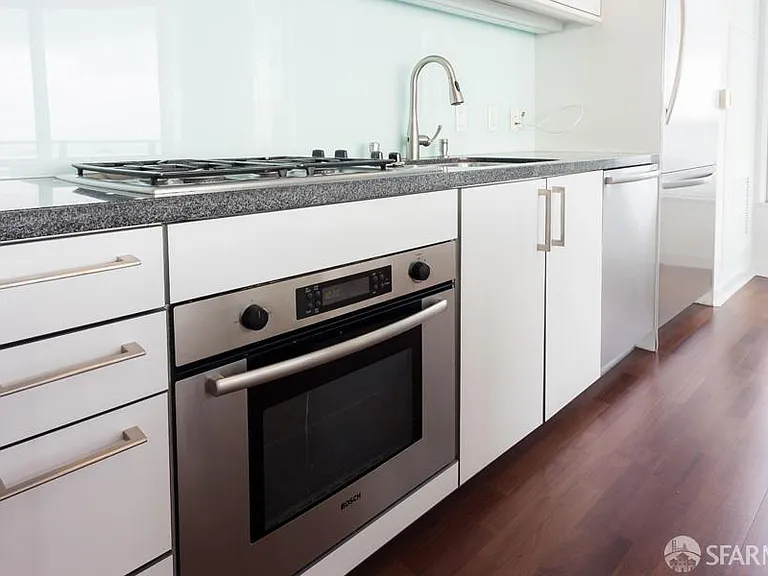 301 Main St #22D — Photo 5