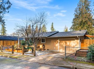 541 SW Lake Shore Dr, Estacada, OR 97023