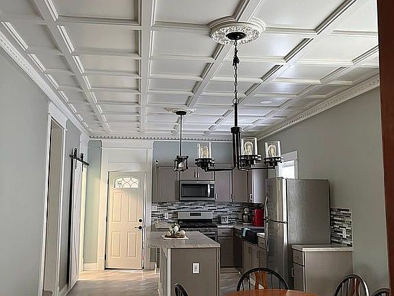 4th image of 2120 South St