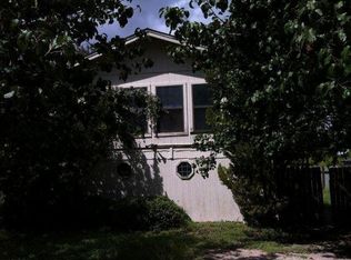 694 Riverside Dr, Palacios, TX 77465