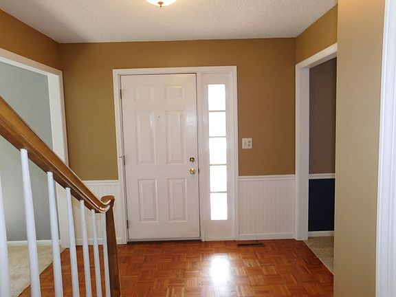 2nd image of 3125 Rosemont Dr