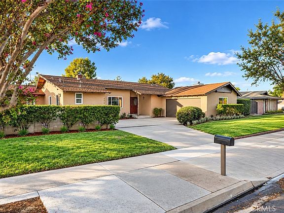 5th image of 3412 N San Joaquin Rd