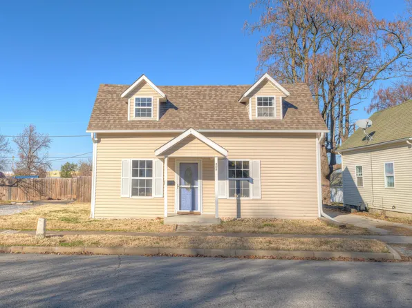 809 W Austin Street, Webb City, MO 64870