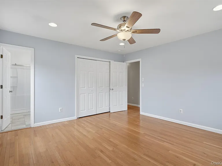 17 Watkins Dr — Photo 28