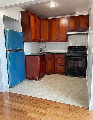 5th image of 34-26 62nd St #33